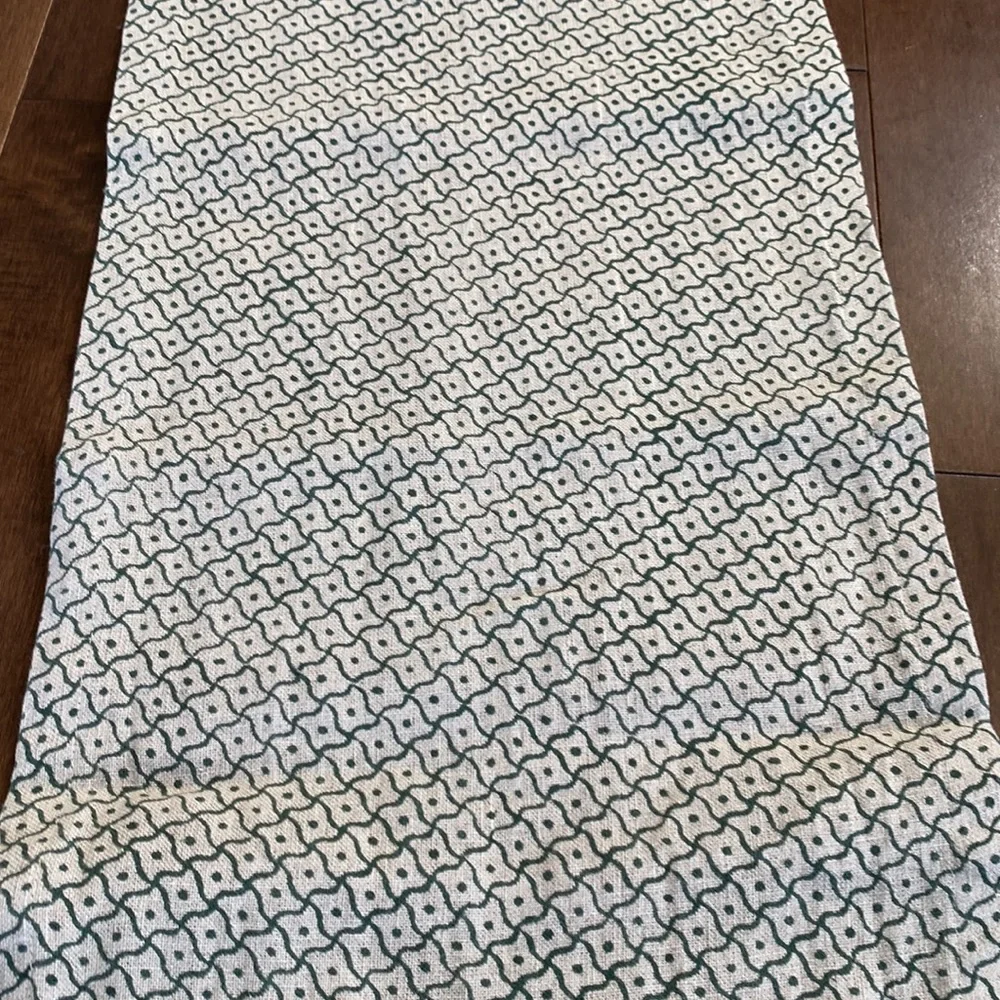 Crate & Barrel Kuma linen Runner